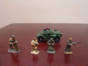 Corgi Juniors Daimler Scout Car Army + 4 figures - Picture 1 of 12