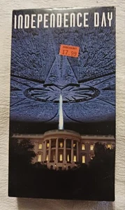 Independence Day VHS - Will Smith, Bill Pullman, Jeff Goldblum, Mary McDonnell - Picture 1 of 5