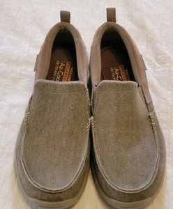 Mocassini uomo Skechers relaxed fit pantofole memory foam raffreddate ad aria taglia 12 passeggio - Foto 1 di 7