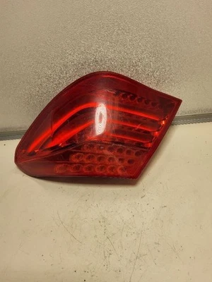 Luz trasera derecha del lado del pasajero BMW 750LI 2009-2012 7182202 Foto 1 de 4