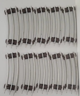 Lionel O Guage 3 Rail Tubular Track Brown Ties 1/2 Section Curve Track~ 10 Piece - Image 1 of 4