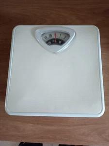 Mechanical Bathroom Weighing Scale in White - Picture 1 of 1