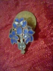 FLORES AZULES RAMO ESMALTE INSIGNIA OJAL ESPAÑA - Imagen 1 de 4