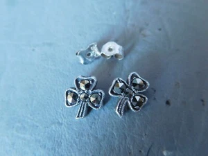 Boucle d'oreille clou puce trèfle pierre grise marcasite argent massif fille - Imagen 1 de 8