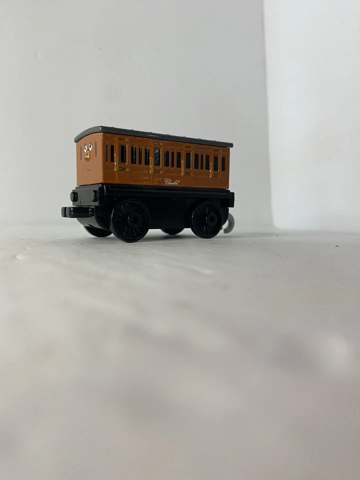 Thomas & Friends Clarabel Coach 2018 Mattel Thomas Diecast 2,5" Foto 1 de 4