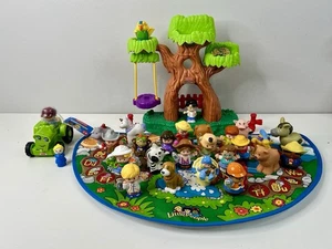 Fisher Price Little People A To Z Learning Alphabet Zoo 26 Little People. Works! - Picture 1 of 9