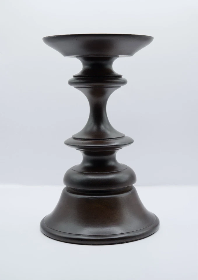 "Juego de candelabros de pilar de madera torneada Pottery Barn marrón oscuro espresso de 10"" X 6,5""" Foto 1 de 4