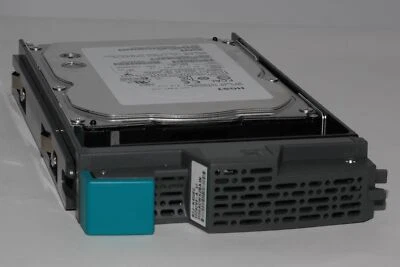 LOT 2X HGST HDD HUS156045VLF400 450GB 3.5" FC 15K 4GB DKR2J-K45FC R2J-K450FC - Image 1 of 4