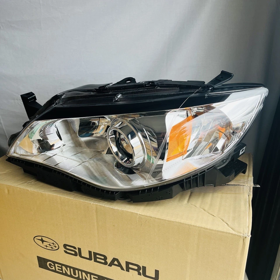08-14 Conjunto de faros Subaru Impreza WRX LH originales nuevos lado del conductor       Foto 1 de 4