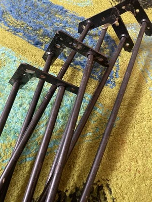 "Juego de 4 patas de mesa de muebles horquilla de hierro de metal moderno vintage de mediados de siglo 22""" Foto 1 de 4
