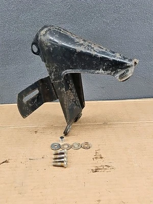 Honda CB350 1969 CB350 CB175 CL350 CL450 CL175 soporte de luz trasera OEM usado Foto 1 de 4