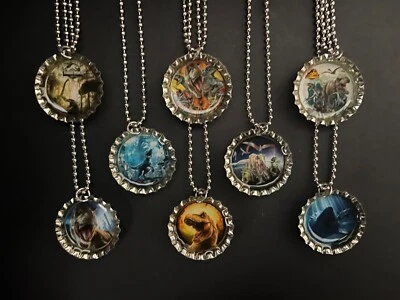 Favores de fiesta de cumpleaños de dinosaurio / Jurassic World / 8 empaquetados individualmente Foto 1 de 4