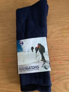 NEW MENS NAVIGATORS BLUE MERINO WOOL INNER OUTDOOR SOCKS SIZE 6-11 - Picture 1 of 5