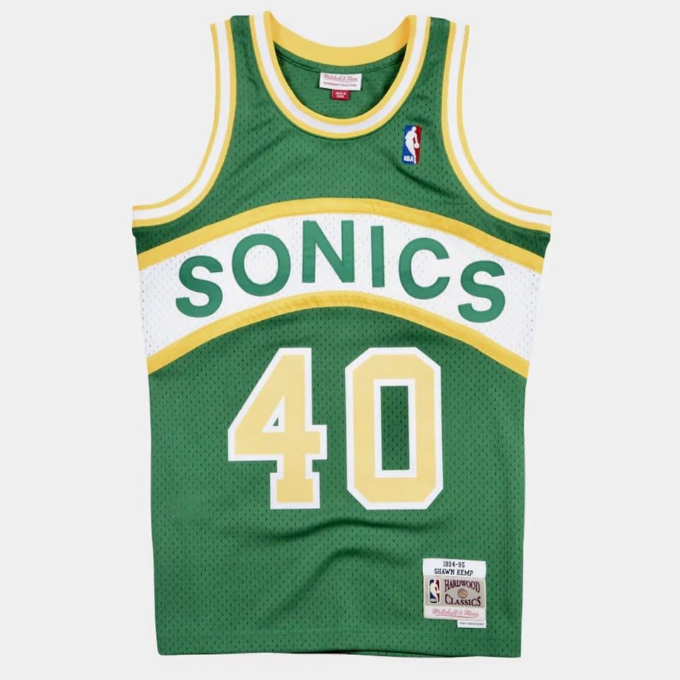 Mitchell & Ness Seattle Supersonics 1994-95 Shawn Kemp Swingman Jersey Size M - Image 1 of 4
