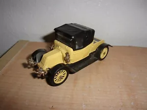 Corgi Classics 1910 Renault 12/16 Yellow 1:43 - Picture 1 of 4