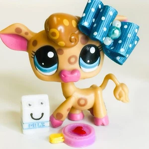 Authentic Littlest Pet Shop # 2307 Tan Brown Spotted Cow Blue Eyes Spots & Dots - Picture 1 of 11