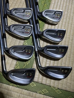 HONMA Rare Item  Item   TwinMarks MM45-888 8 Iron R - Image 1 of 4