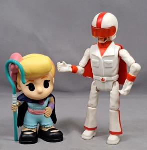 Figura Vinilo Ooshies Disney TOY STORY Little Bo Peep + Duke Caboom Stunt Man - Imagen 1 de 7