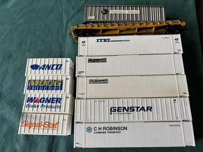 Walters Intermodal Containers, Flat Car w/ Trailer - 11 Pieces, HO - Image 1 of 4