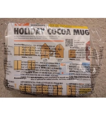 Taza de cacao de vacaciones Home Depot Kids Workshop con pin proyecto diciembre 2025 Foto 1 de 2