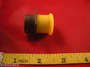 Conector Burndy MS3122E14-12S Mil Spec 12P hembra 12 pines tamaño 14 26482I sin pines - Imagen 1 de 3