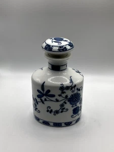 Vienna Woods Feinchina Blau Zwiebel Dekanter Glas mit Deckel Medizin Stopper Flasche - Bild 1 von 9