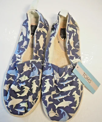TOMS Youth Kids Alpargata Size 4 Blue Depths Shark Waters Print Shoes Beach Dude - Image 1 of 4