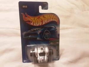 2004 Collectible Hot Wheels First Editions 66/100 Shelby Cobra 427 - Picture 1 of 3