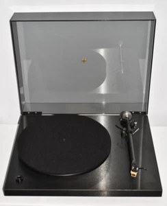 Rega Planar 3 Record Player W/ MP-11 Cartridge & Original Box - Picture 1 of 12