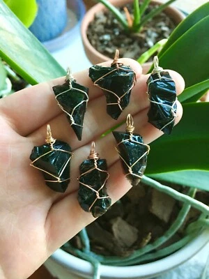 Collar de cristal envuelto en alambre de obsidiana | Hecho a mano Foto 1 de 4