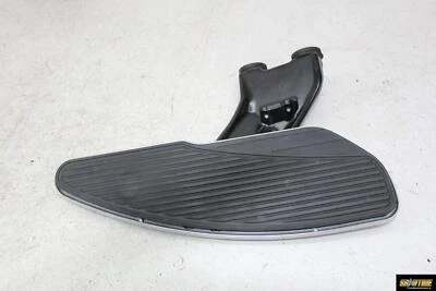 18-21 YAMAHA STAR VENTURE XV1900 PLACA DE APOIO PARA OS PÉS DIANTEIRO DIREITO - Imagem 1 de 4