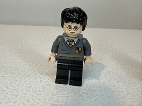 LEGO Harry Potter Minifigure Gryffindor Stripe Shield Torso 4842 4867 4738 hp094