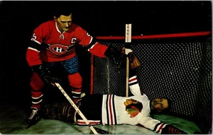 Giocatori di hockey VILLE MARIE WAX MUSEUM MONTREAL, QUEBEC cartolina d'epoca JA4 - Foto 1 di 2