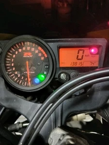 2004-2005 SUZUKI GSXR 750 SPEEDO TACH GAUGES DISPLAY CLUSTER 13k MILES!! - Imagen 1 de 16
