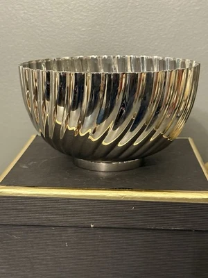 L’objet Twist Design Carrusel Cuenco Pequeño Color Plata Acero Inoxidable Foto 1 de 4