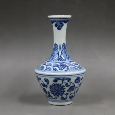 Chinese Qing Blue And White Porcelain Lotus Pattern Vase 4.33 Inch • 19.28$