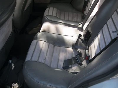 Asientos delanteros y traseros usados Alfa Romeo Milano 1987 87  Foto 1 de 4