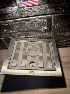Watts Frostproof Wall Hydrant Enclosure (BRASS BOX ONLY) HY-725 HY-725-PD-1 - Picture 1 of 10
