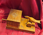 Vintage Zigarettenspender Holz/Metall Vogel-Figur Schiebe-Mechanismus, DE