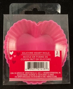 Silicone Heart Molds - 3 Pieces - Silicone Baking Cup/Muffin/Cupcake - Picture 1 of 4