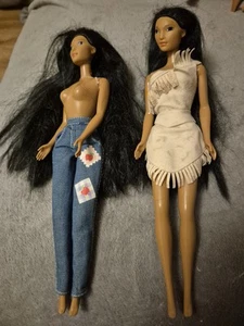 Vintage 90s Disney Pocahontas Barbie dolls Mattel - Picture 1 of 4