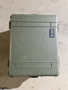 Pelican Case 1620 Hard Case Green Hard Rolling Travel Case - Picture 1 of 9