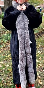 Full Length Mink Coat w/Crystal Fox Tuxedo Collar/Lapels Sz 14 VTG ~ 1 Owner - Picture 1 of 10