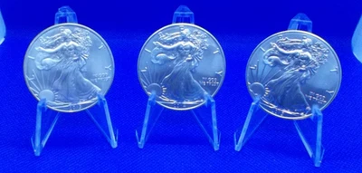 American Silver Eagle 3 Coin Lot:  Consecutives: 2013, 2014, 2015 - Image 1 of 2