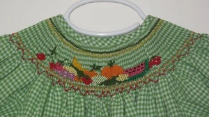 Neu Thanksgiving Früchte Szene gesmoktes Bischof Baby Mädchen Kleid 18M - Bild 1 von 2