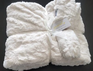 GRACED SOFT LUXURIES Softest Warm Elegant Cozy Faux Fur Home Throw - Ivory - Picture 1 of 3