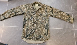 VTG MOSSY OAK CAMO CHAMOIS BUTTON UP HUNTING SHIRT SZ S MADE IN USA - Picture 1 of 2