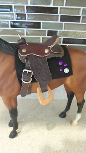 Breyer Traditional #2415 Westernsattel (1994-1999) - OHNE PFERDE/PAD/SATTELSTÄNDER! - Bild 1 von 7