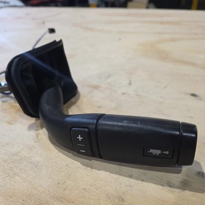 2014-2018 Chevrolet Silverado 1500 A/T Transmission Range Column Switch 22857352 - Image 1 of 4