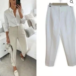 Zara Bloggers Favorite pantaloni alla caviglia alti taglia media bianco panna  - Foto 1 di 5